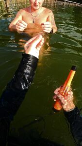 Ehering im Wasser verloren Freibad Oberglinde
